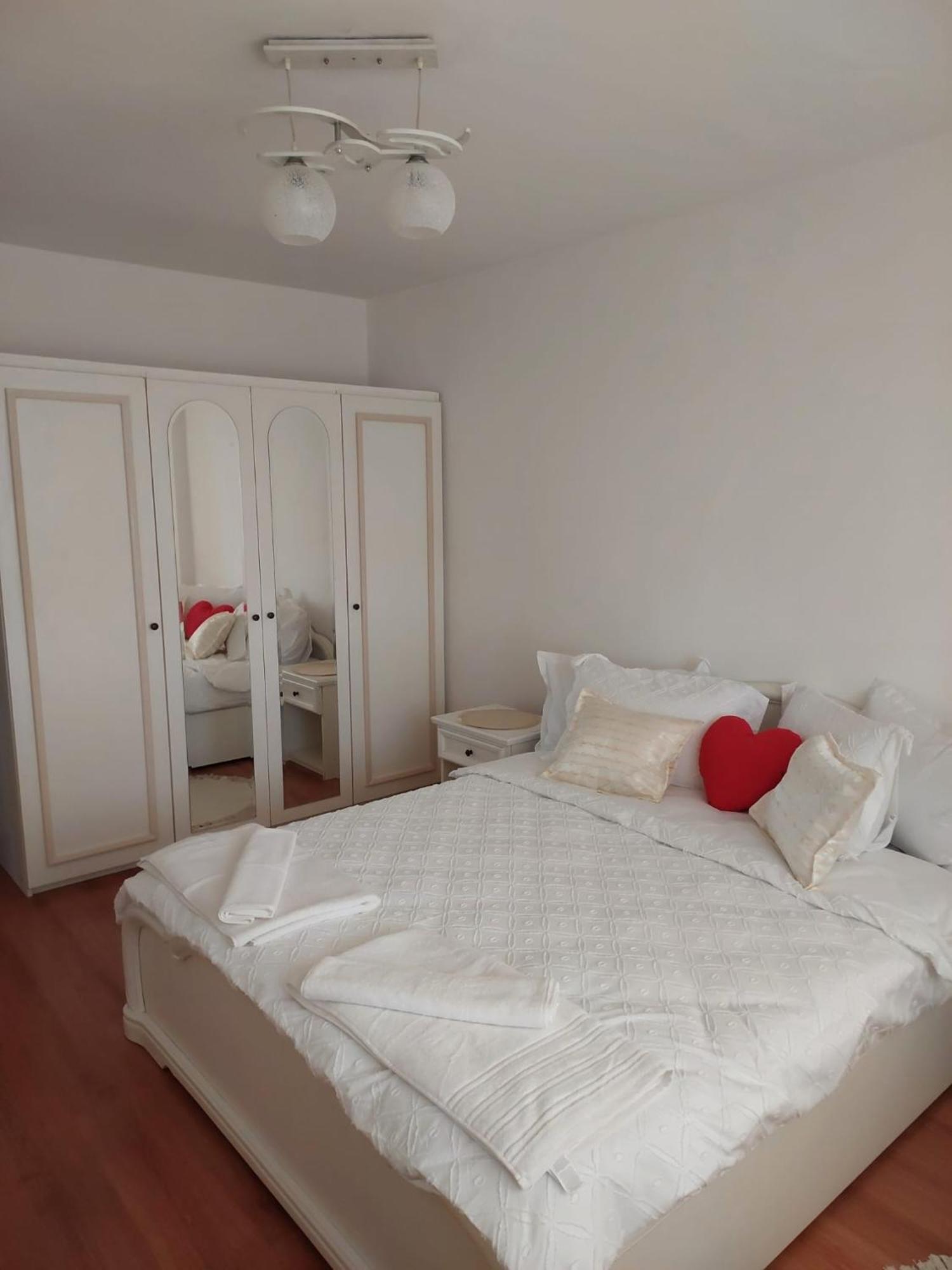 Panorama Mega Apartament Pantelimon Bükreş Dış mekan fotoğraf